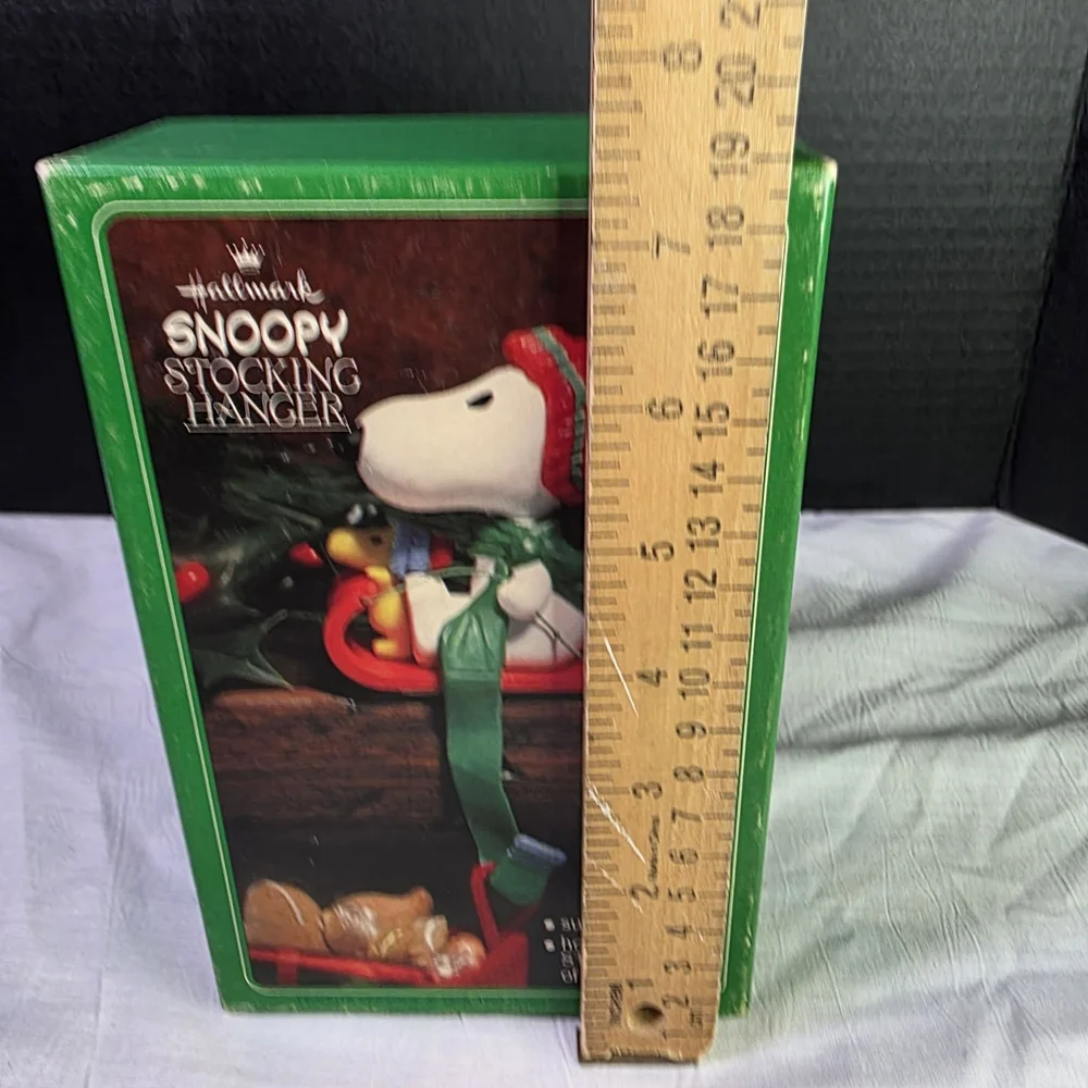 Hallmark Snoopy‎ Stocking Hanger In Box Vintage 1958, 1965
